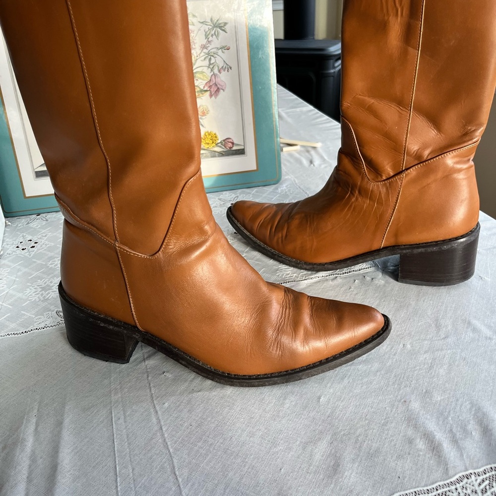 Italian Fine Leather Ladies Boots Size 8.5 Leather lined